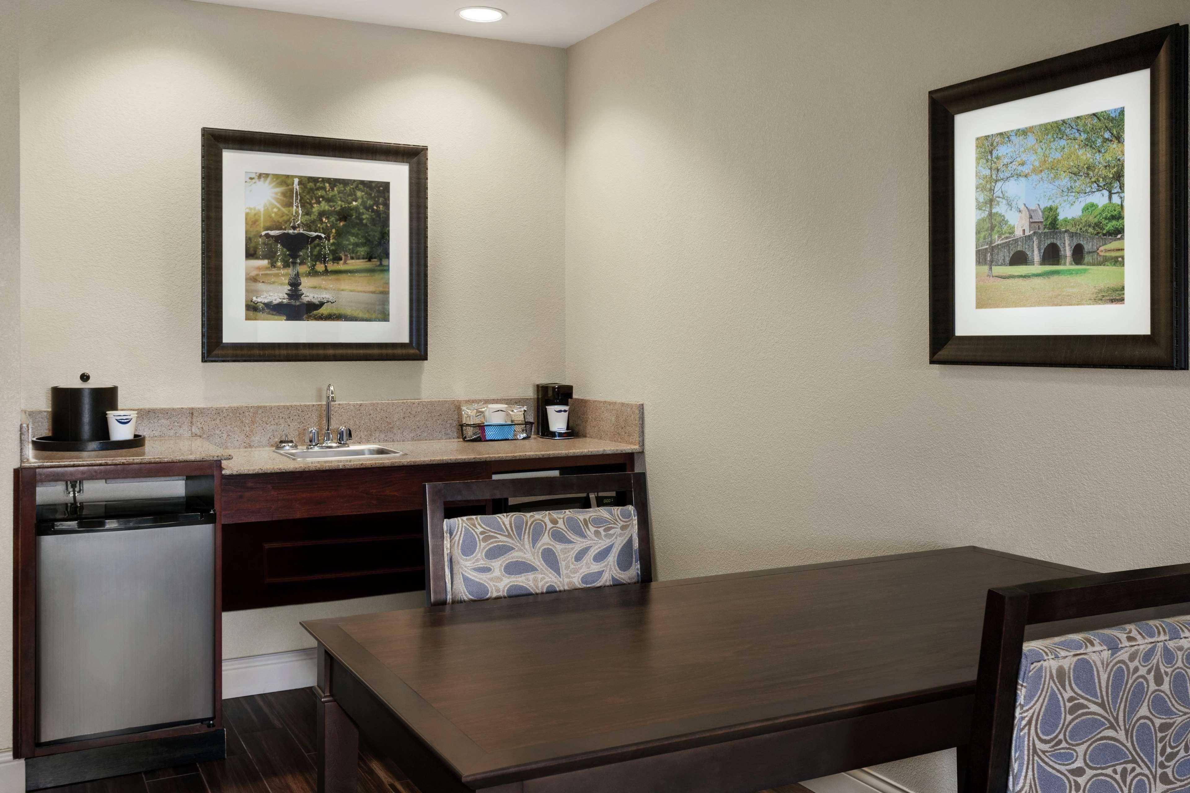 Hampton Inn & Suites Montgomery-Eastchase מראה חיצוני תמונה