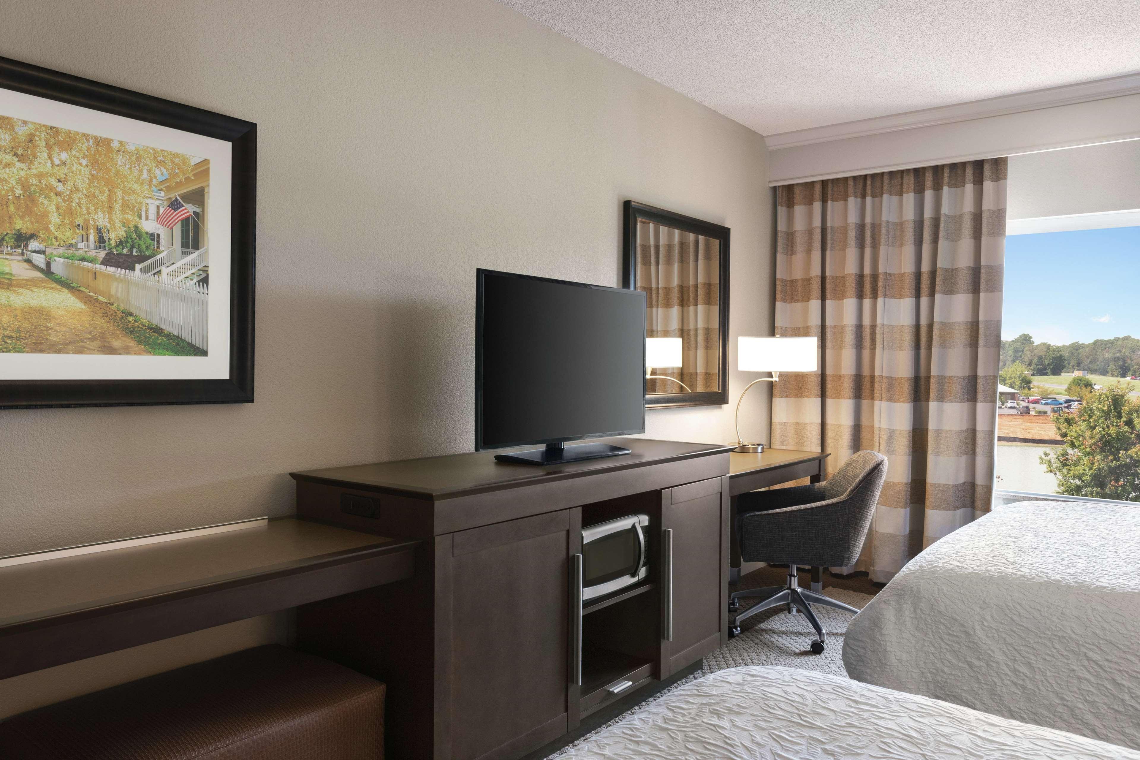 Hampton Inn & Suites Montgomery-Eastchase מראה חיצוני תמונה