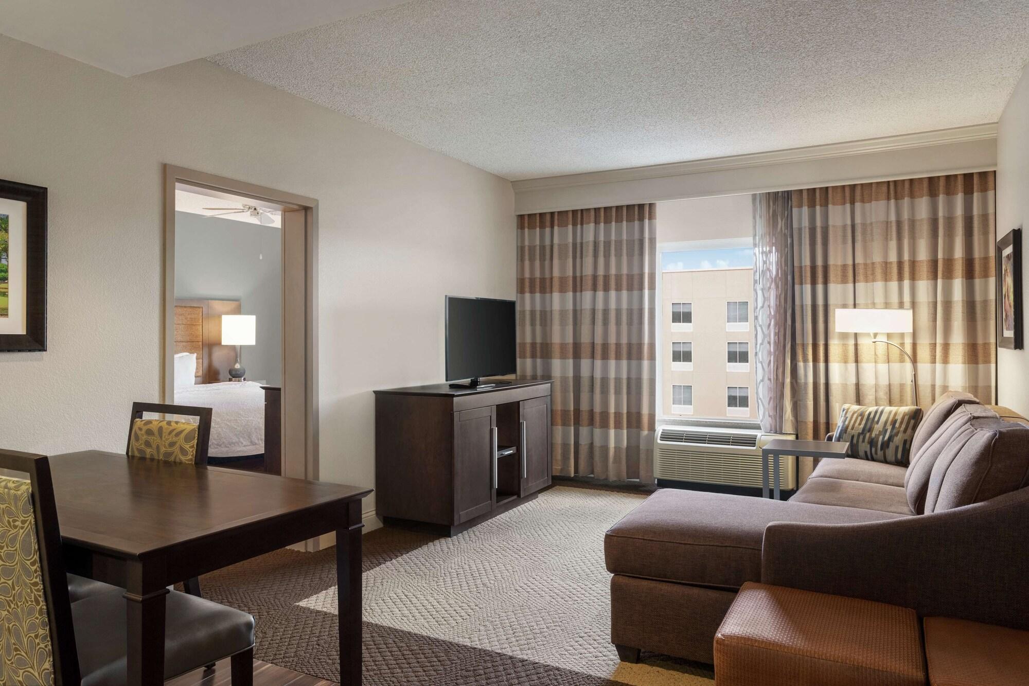 Hampton Inn & Suites Montgomery-Eastchase מראה חיצוני תמונה