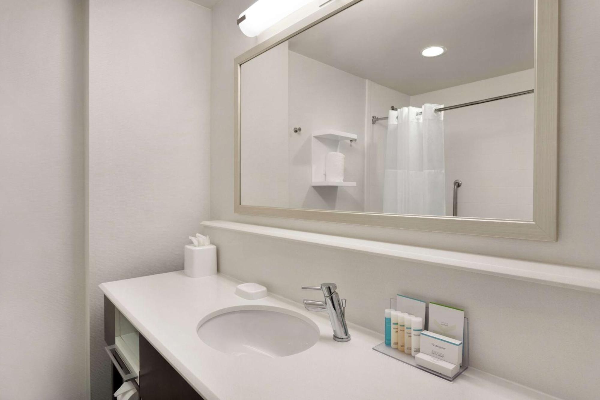 Hampton Inn & Suites Montgomery-Eastchase מראה חיצוני תמונה