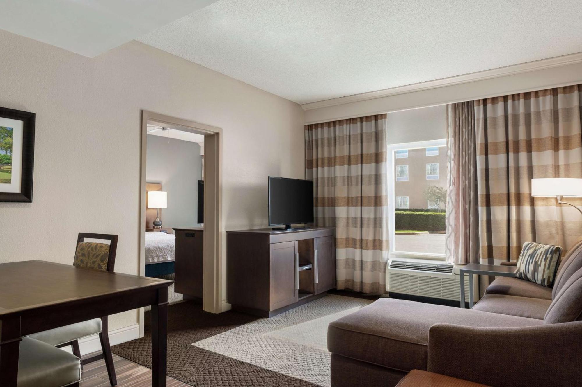 Hampton Inn & Suites Montgomery-Eastchase מראה חיצוני תמונה