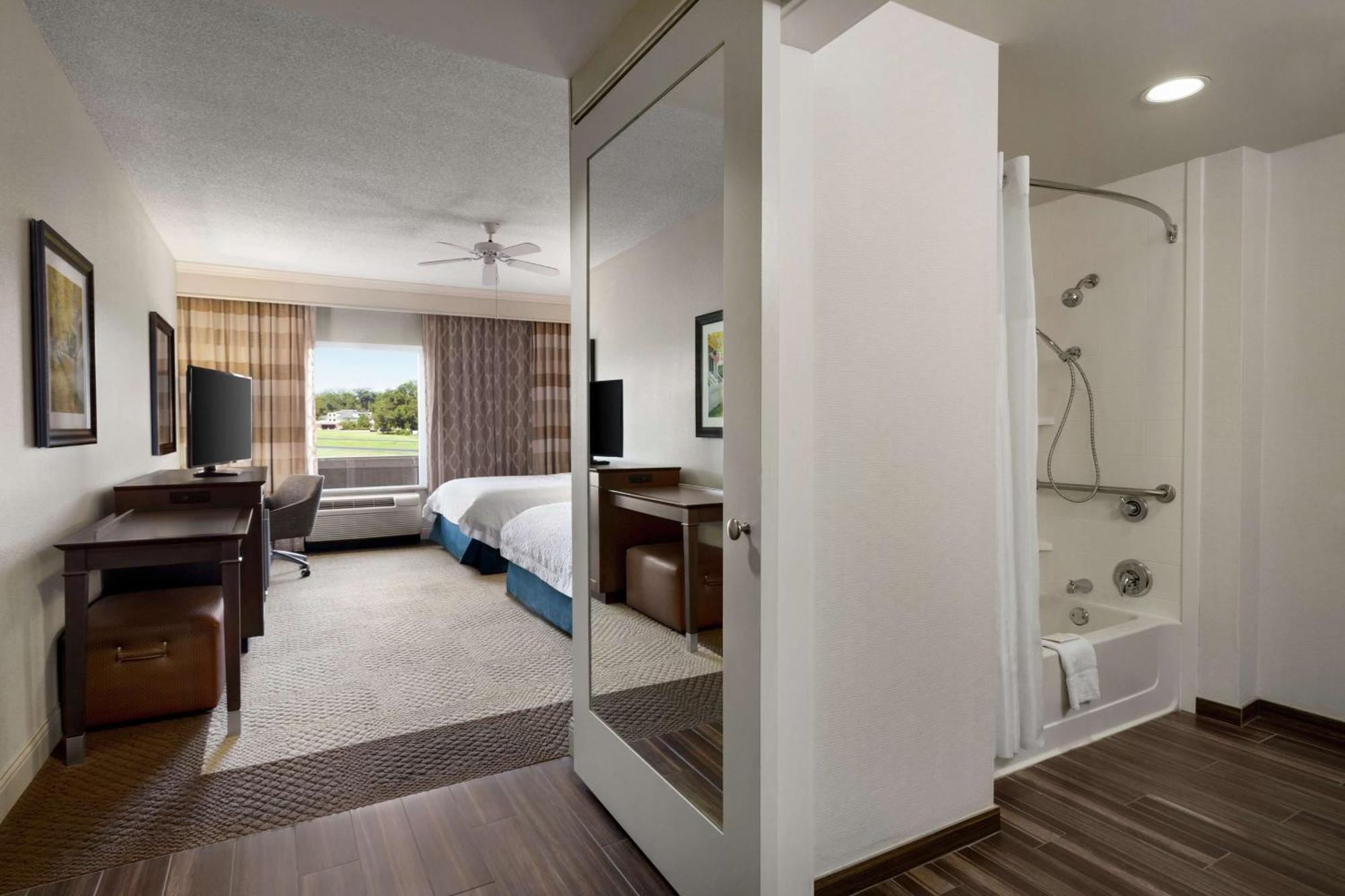 Hampton Inn & Suites Montgomery-Eastchase מראה חיצוני תמונה