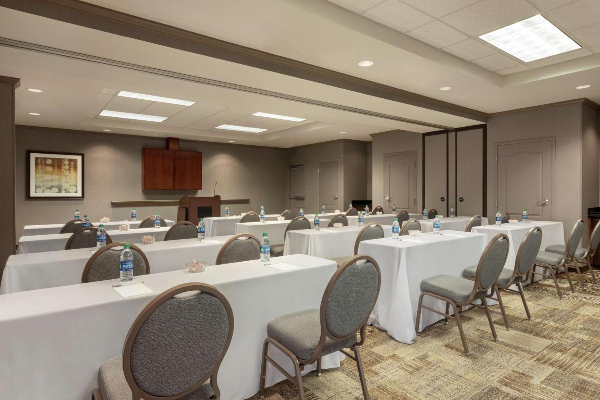 Hampton Inn & Suites Montgomery-Eastchase מראה חיצוני תמונה