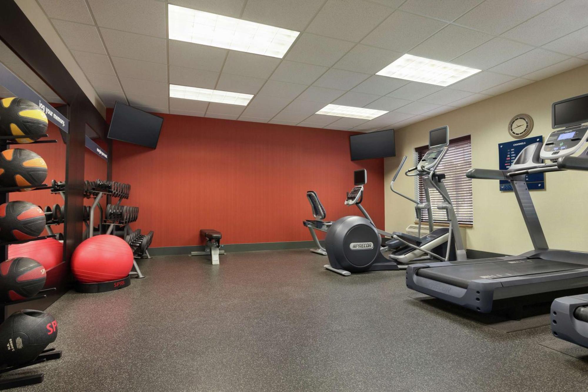 Hampton Inn & Suites Montgomery-Eastchase מראה חיצוני תמונה