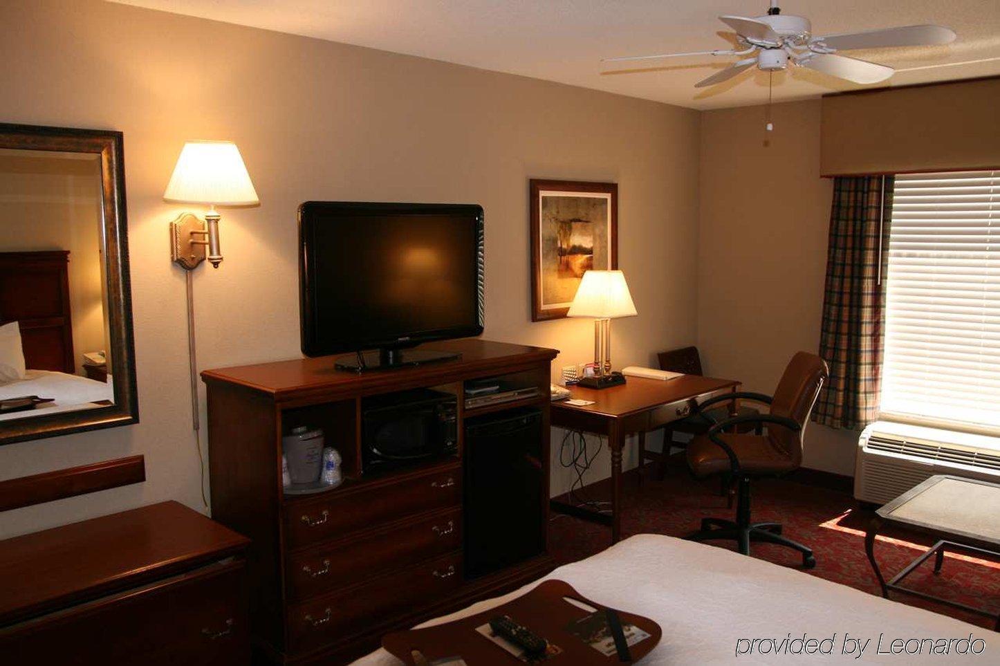 Hampton Inn & Suites Montgomery-Eastchase חדר תמונה